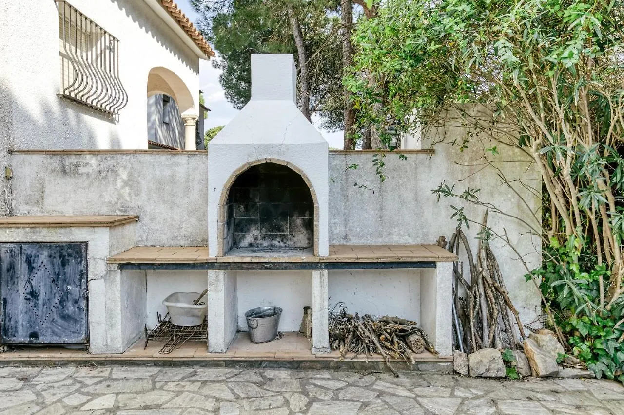 Casa vacanze Villa Montgo Parc Con Piscina L' Escala Spagna